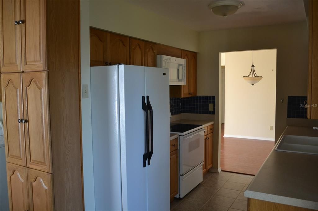 Recently Rented: $2,000 (2 beds, 1 baths, 1144 Square Feet)
