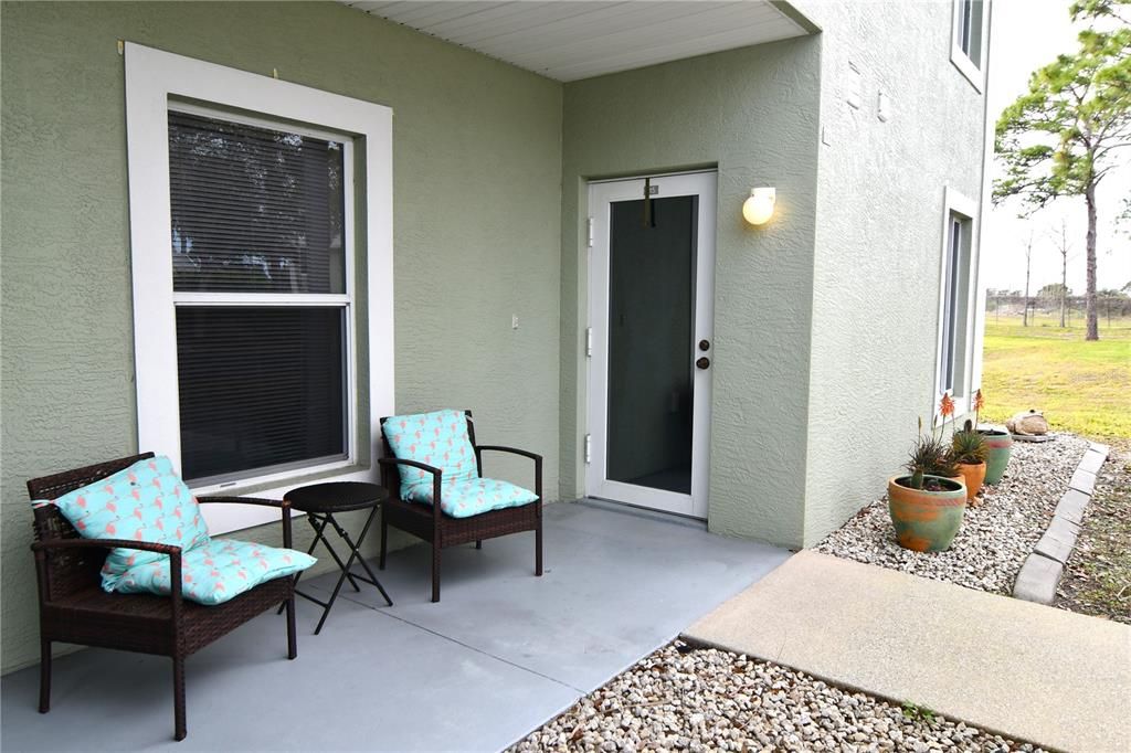 Active With Contract: $229,900 (2 beds, 2 baths, 1230 Square Feet)