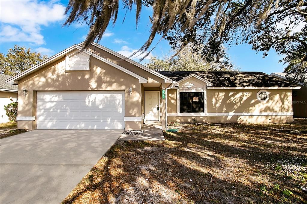 Recently Sold: $374,900 (3 beds, 2 baths, 1918 Square Feet)