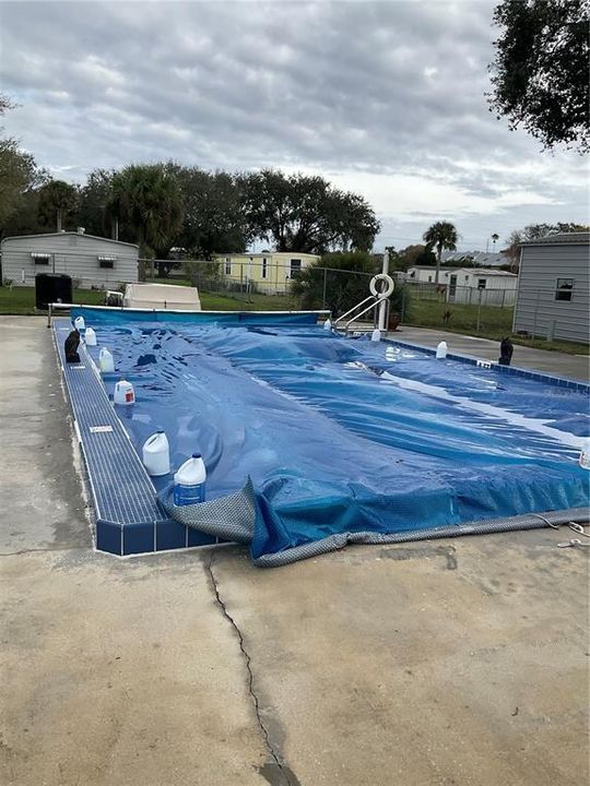 Heated swimming pool