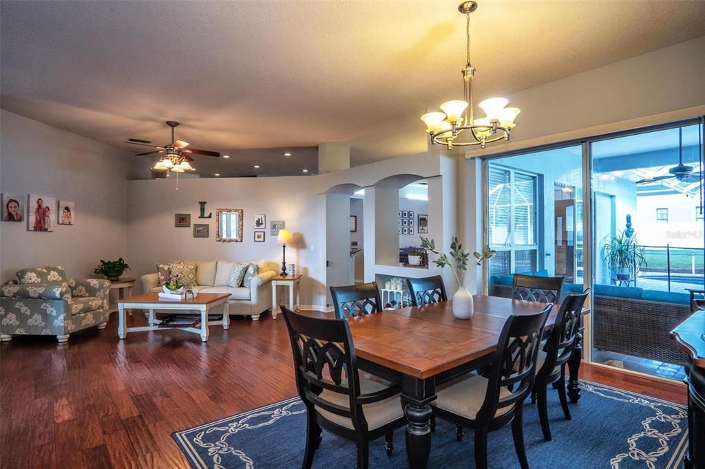 Recently Sold: $659,000 (5 beds, 3 baths, 2729 Square Feet)