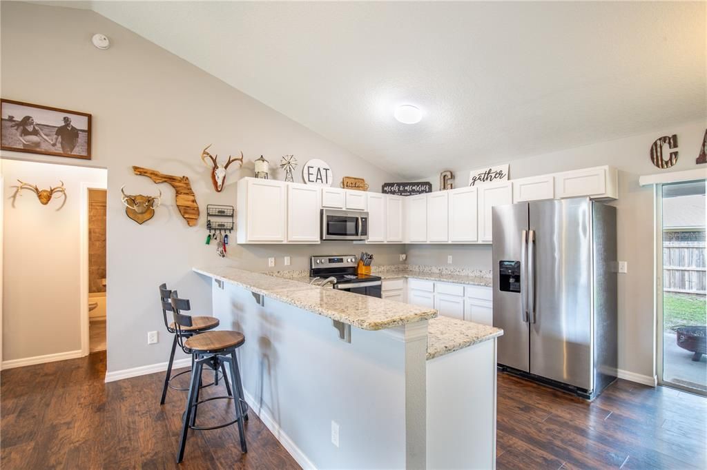 Recently Sold: $318,888 (3 beds, 2 baths, 1308 Square Feet)