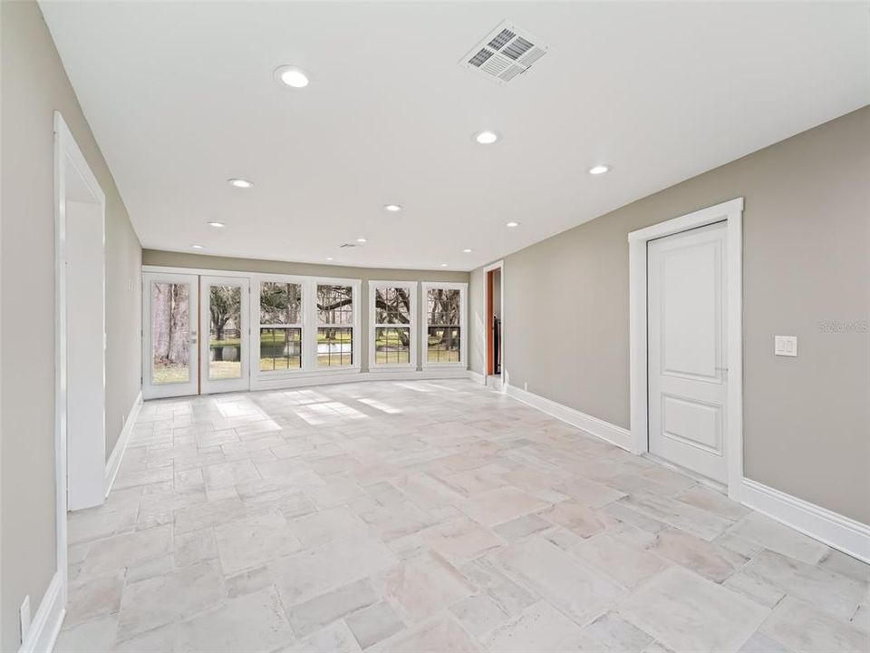 Active With Contract: $2,995,000 (3 beds, 3 baths, 2768 Square Feet)