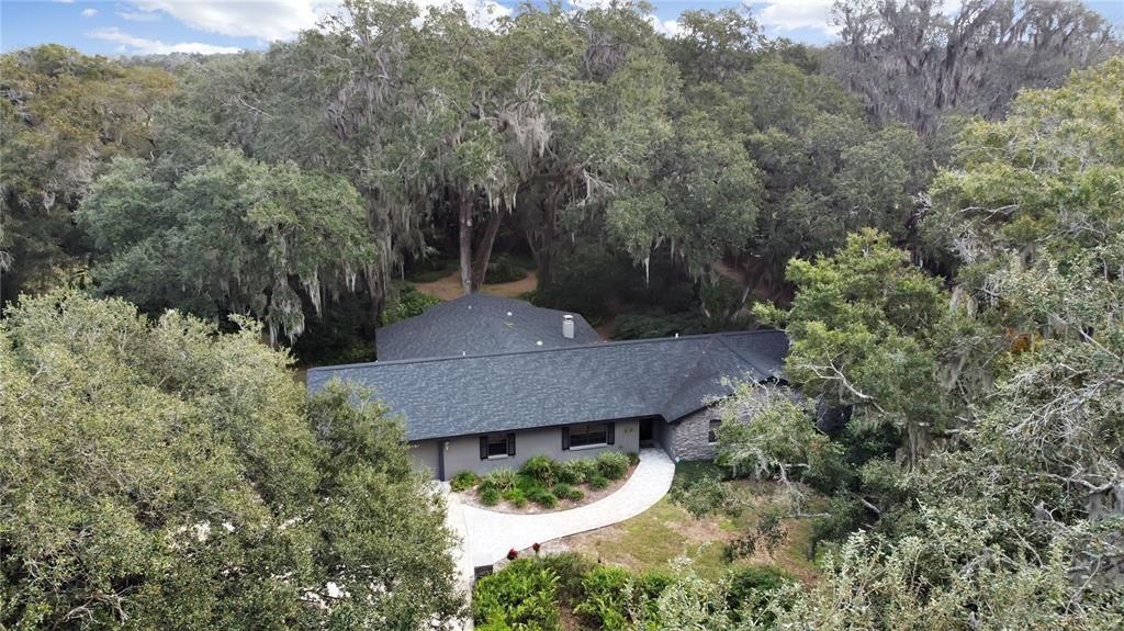 Recently Sold: $1,075,000 (3 beds, 2 baths, 2814 Square Feet)