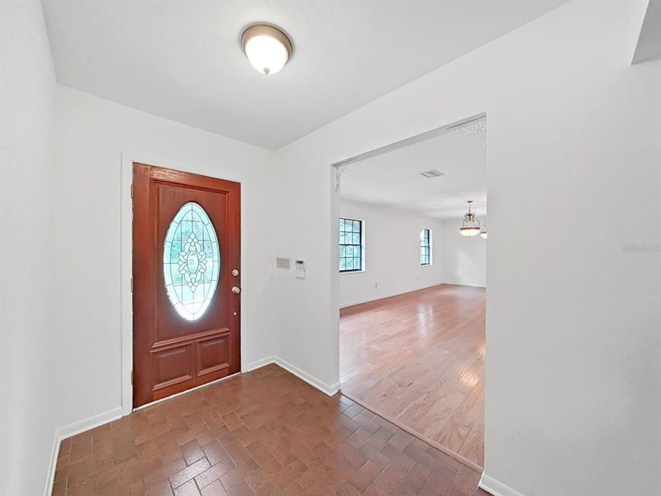Recently Sold: $1,075,000 (3 beds, 2 baths, 2814 Square Feet)