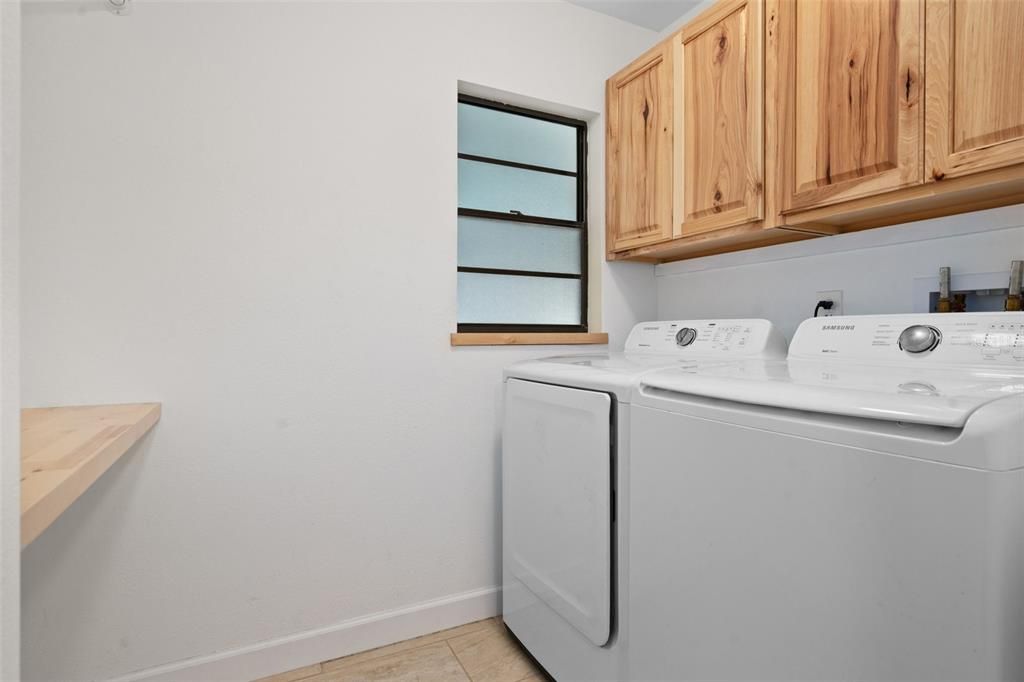 For Sale: $465,000 (3 beds, 2 baths, 2375 Square Feet)