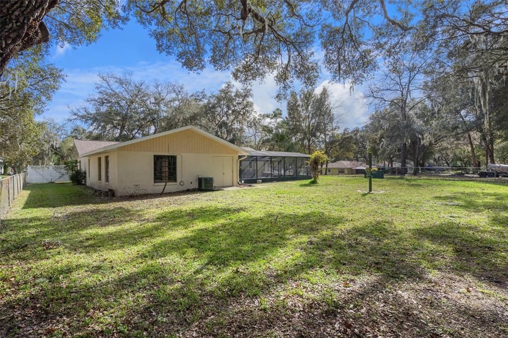 For Sale: $465,000 (3 beds, 2 baths, 2375 Square Feet)