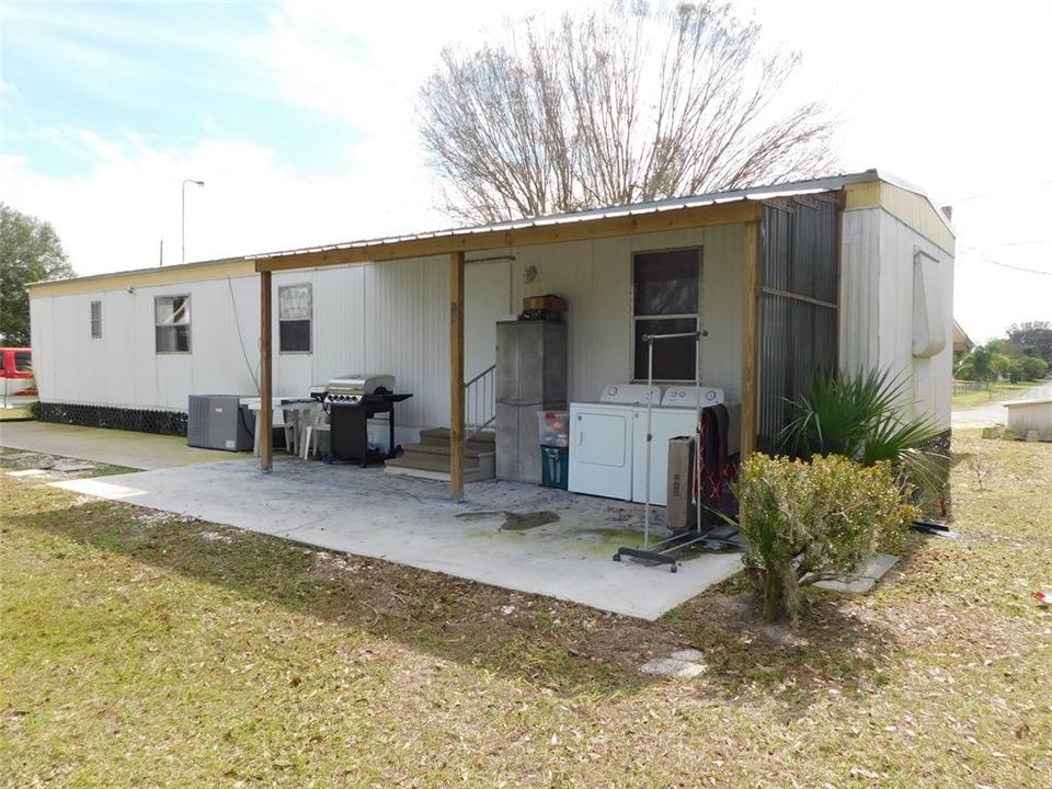 Recently Sold: $136,000 (2 beds, 2 baths, 1008 Square Feet)