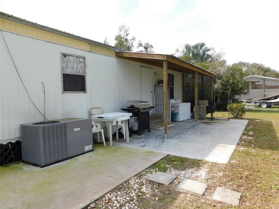 Recently Sold: $136,000 (2 beds, 2 baths, 1008 Square Feet)