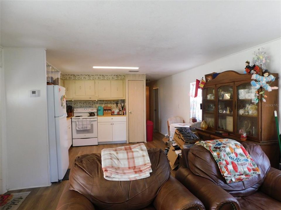 Recently Sold: $136,000 (2 beds, 2 baths, 1008 Square Feet)