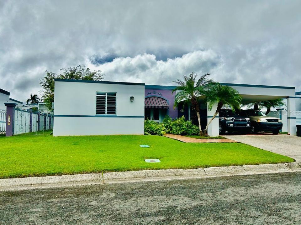 Vendido Recientemente: $335,000 (4 camas, 2 baños, 1917 Pies cuadrados)