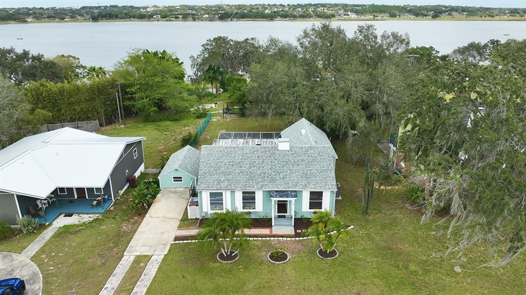 Vendido Recientemente: $221,500 (2 camas, 2 baños, 1214 Pies cuadrados)