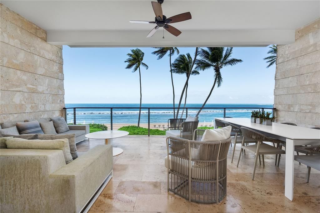 Recently Sold: $10,395,000 (3 beds, 3 baths, 2688 Square Feet)