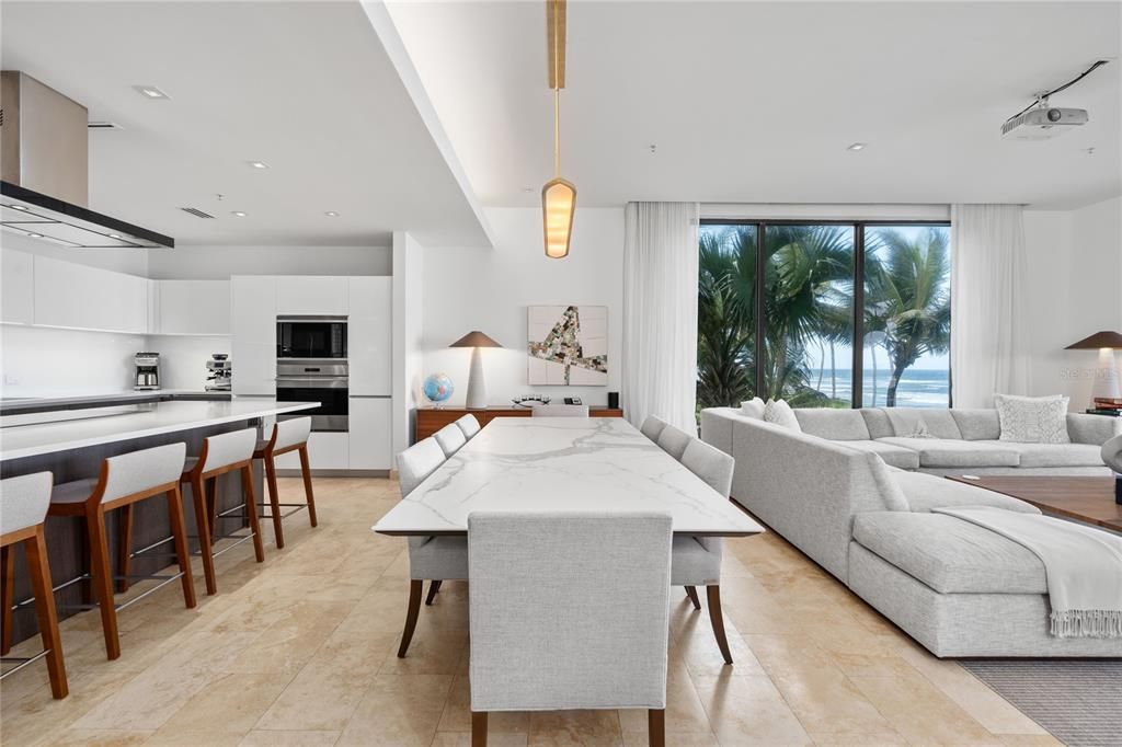 Recently Sold: $10,395,000 (3 beds, 3 baths, 2688 Square Feet)