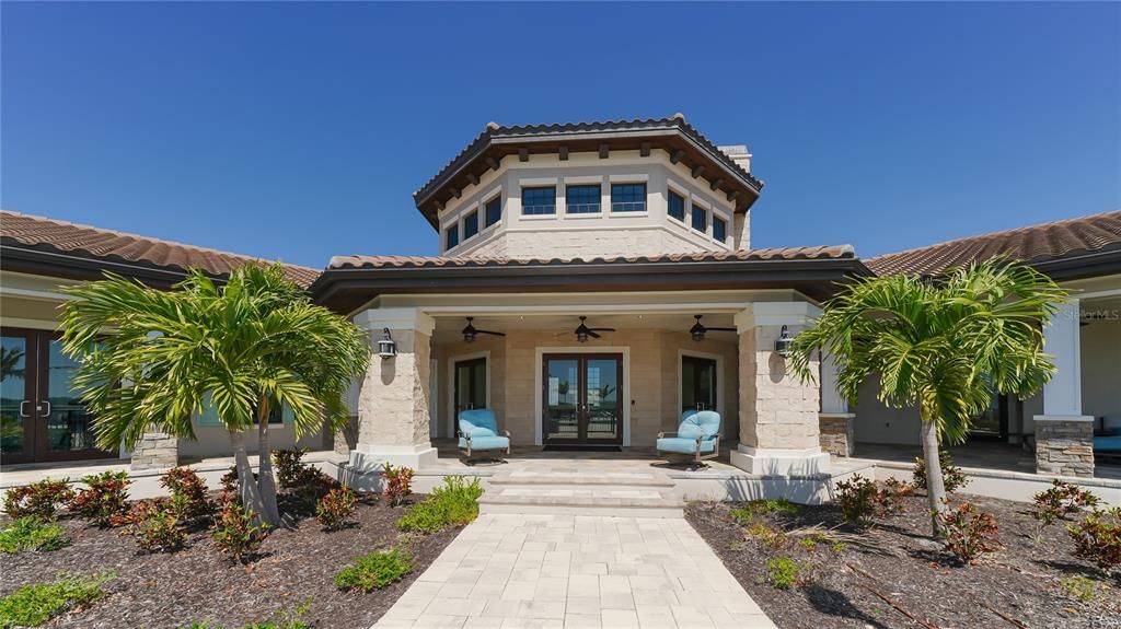 Active With Contract: $1,000,000 (4 beds, 3 baths, 2644 Square Feet)