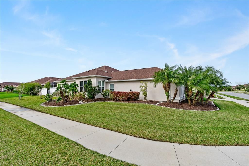 For Sale: $683,000 (4 beds, 3 baths, 2640 Square Feet)