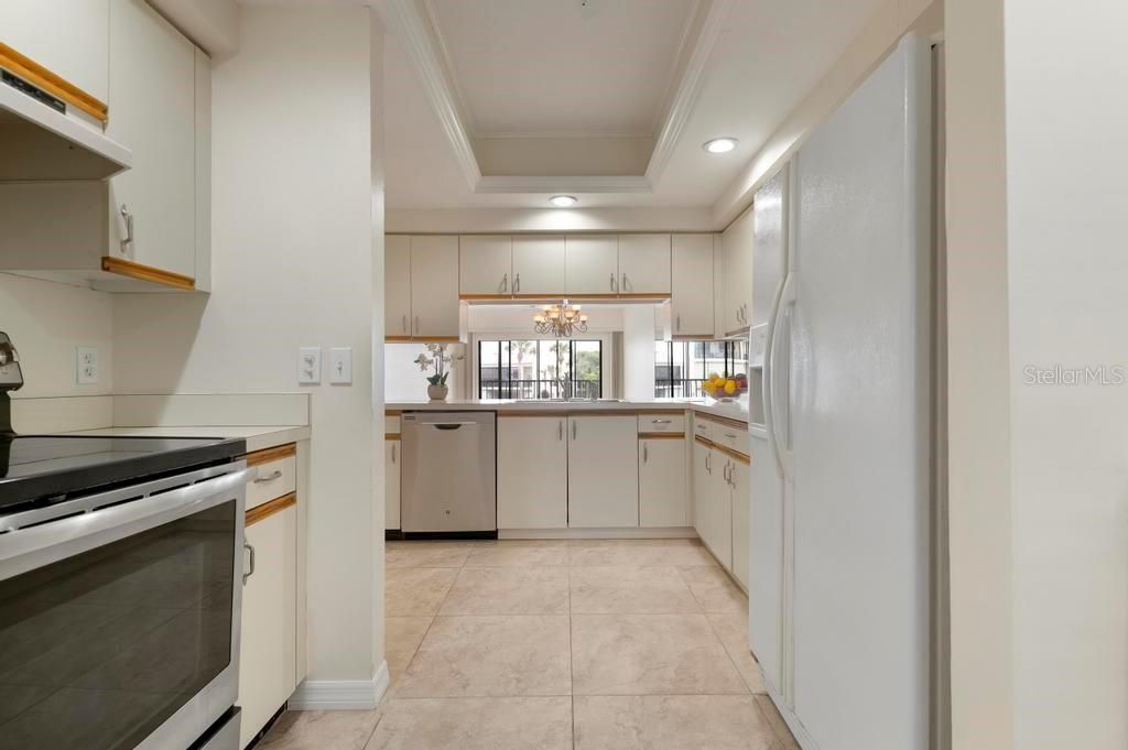 For Sale: $595,000 (2 beds, 2 baths, 1468 Square Feet)