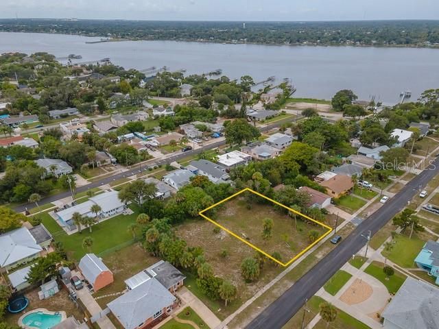 最近售出: $169,500 (0.24 acres)