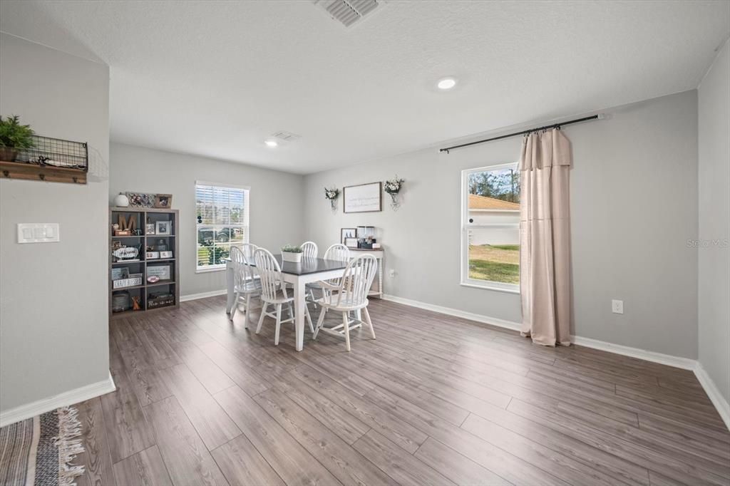 Active With Contract: $345,000 (4 beds, 2 baths, 1850 Square Feet)