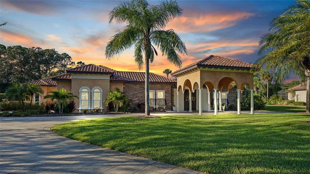 For Sale: $1,499,999 (5 beds, 4 baths, 4136 Square Feet)
