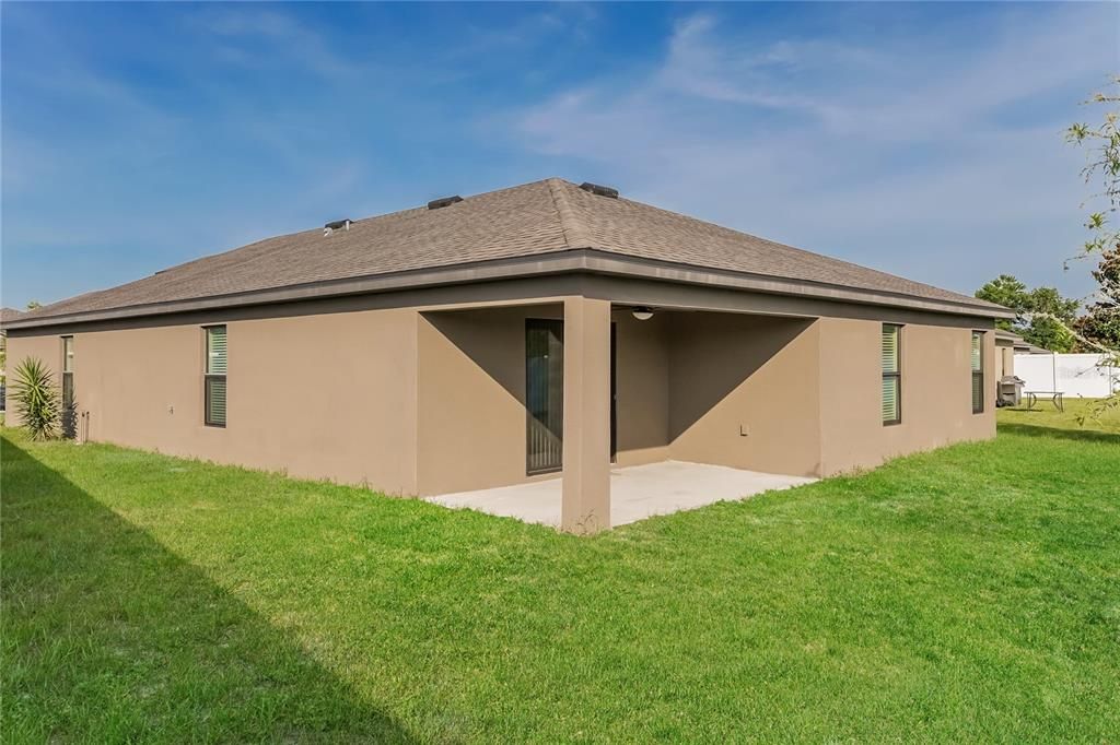 For Sale: $339,900 (4 beds, 2 baths, 1868 Square Feet)