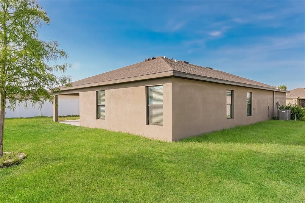 For Sale: $339,900 (4 beds, 2 baths, 1868 Square Feet)