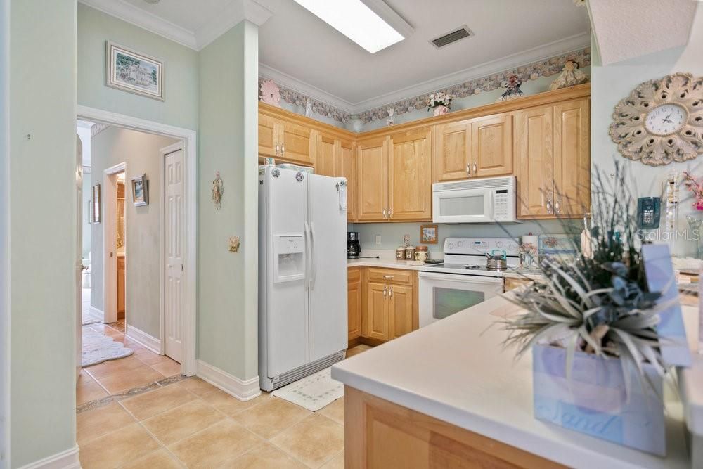 For Sale: $559,000 (2 beds, 2 baths, 1614 Square Feet)