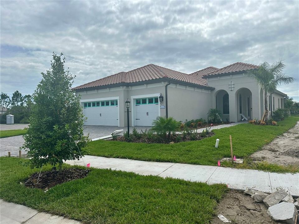 Recently Sold: $755,618 (3 beds, 2 baths, 0 Square Feet)
