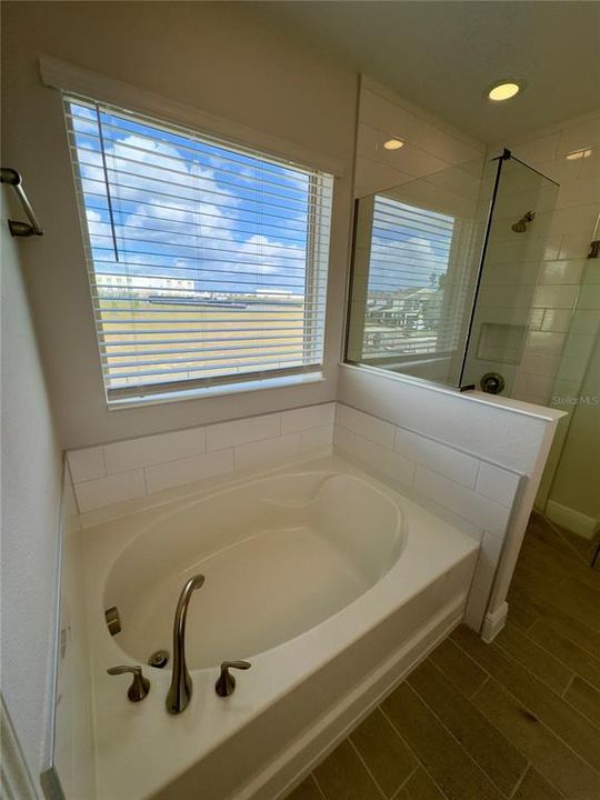 Недавно арендовано: $4,000 (5 спален, 4 ванн, 2832 Квадратных фут)