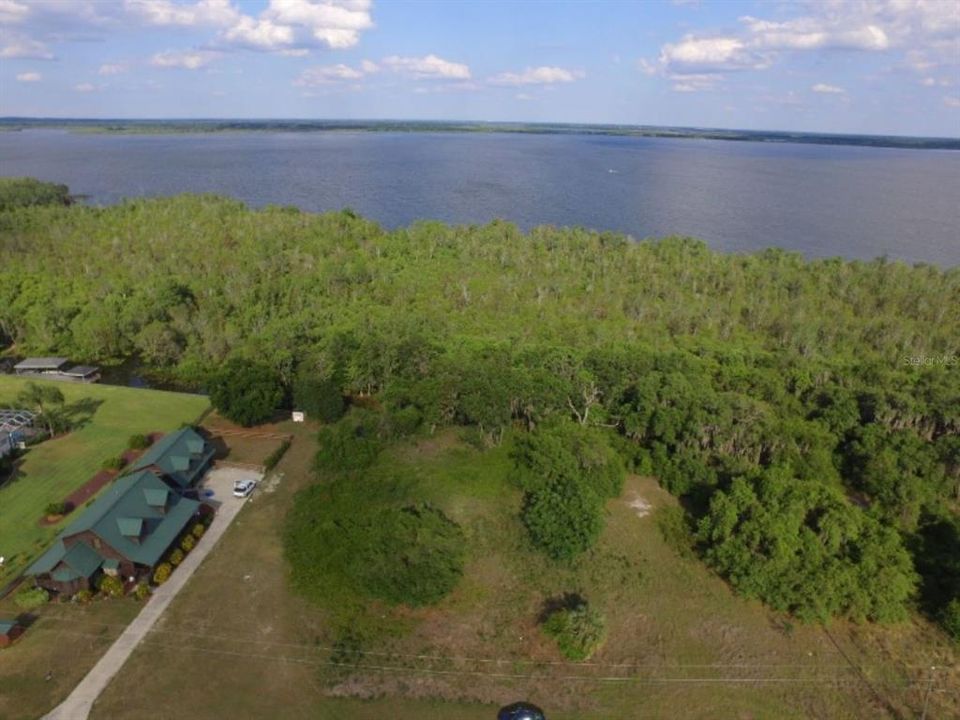 На продажу: $145,000 (2.16 acres)