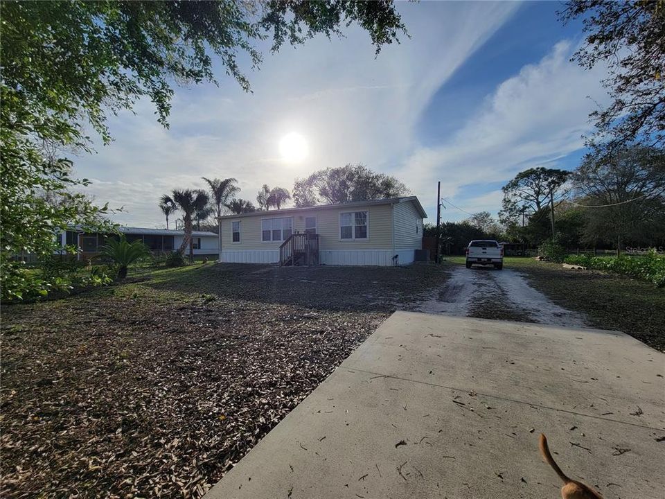 Recently Sold: $239,000 (3 beds, 2 baths, 1195 Square Feet)