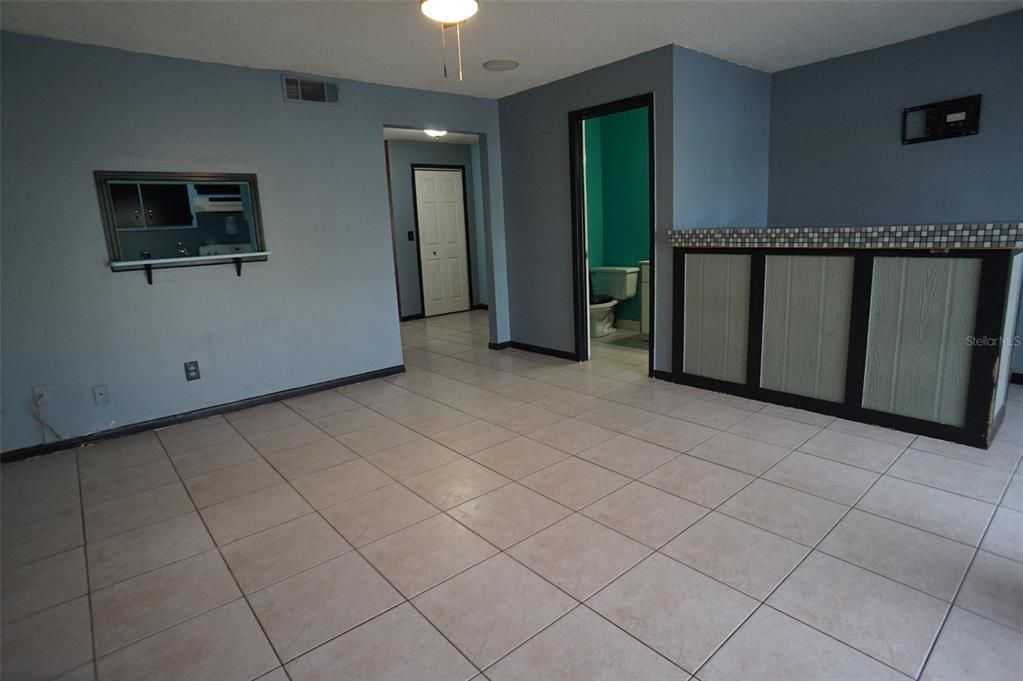 For Sale: $173,000 (2 beds, 1 baths, 1520 Square Feet)