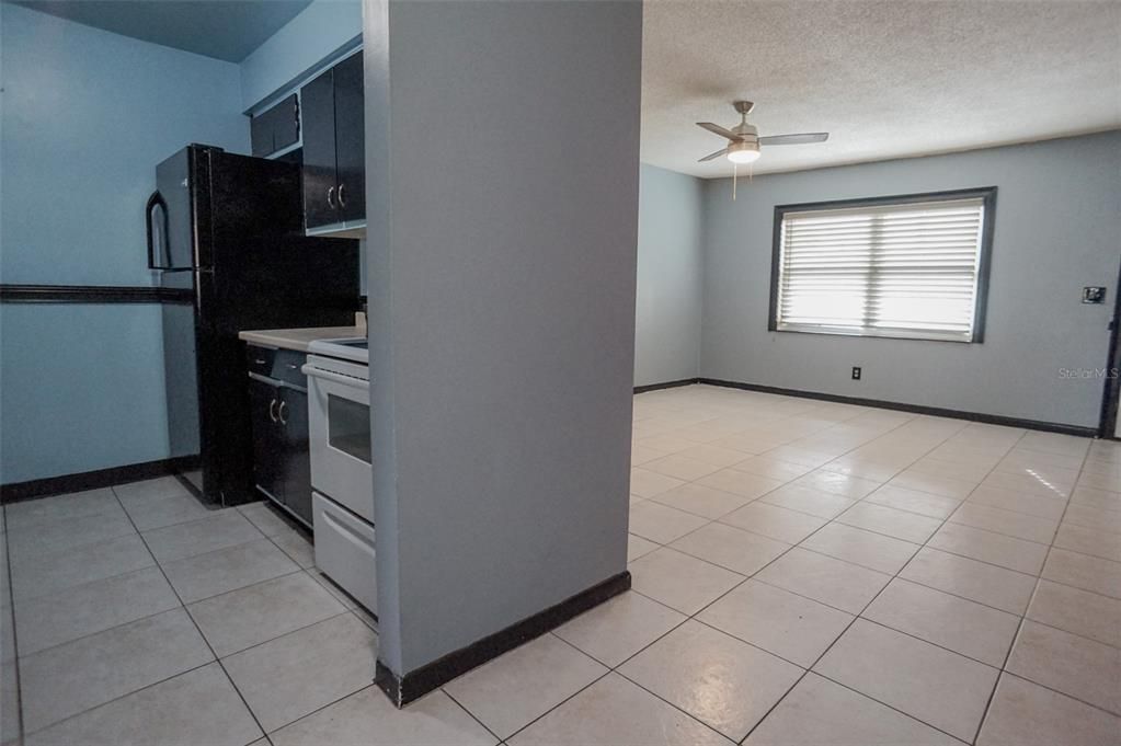 For Sale: $165,000 (2 beds, 1 baths, 1520 Square Feet)