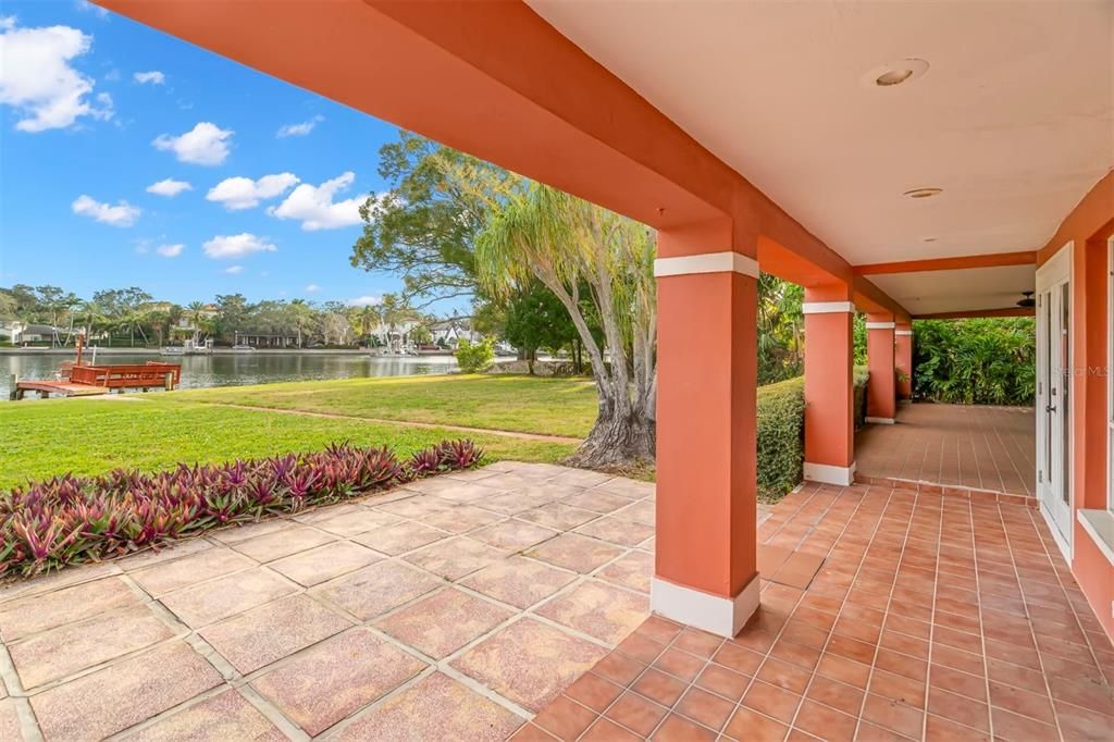 Recently Sold: $4,100,000 (3 beds, 3 baths, 2928 Square Feet)