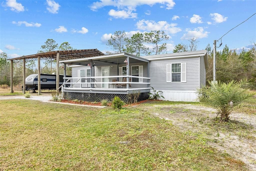 Recently Sold: $235,000 (3 beds, 2 baths, 1320 Square Feet)