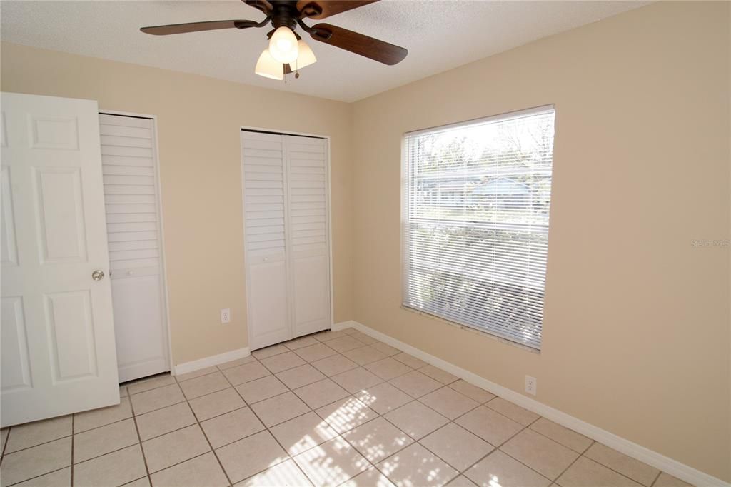 For Sale: $284,900 (2 beds, 2 baths, 1186 Square Feet)