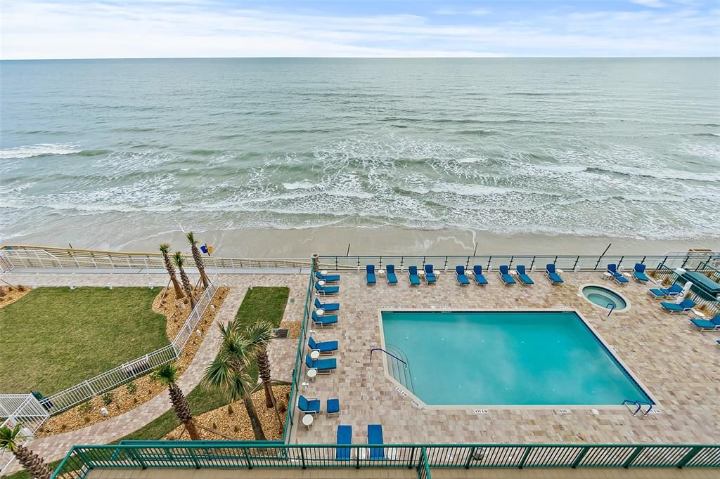 Oceanfront Pool