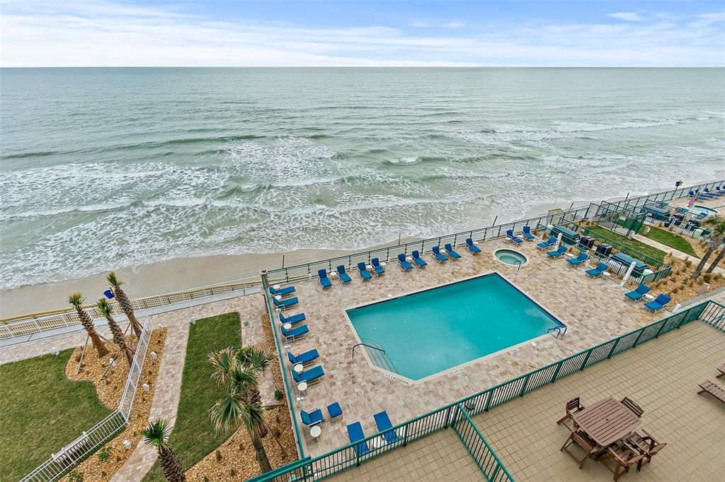 Oceanfront Pool