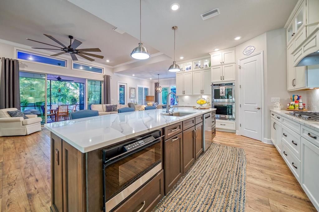 Recently Sold: $1,400,000 (4 beds, 3 baths, 2528 Square Feet)
