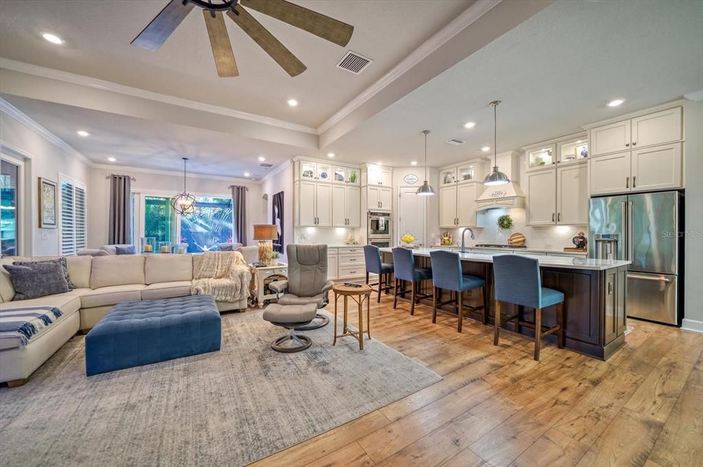 Recently Sold: $1,400,000 (4 beds, 3 baths, 2528 Square Feet)