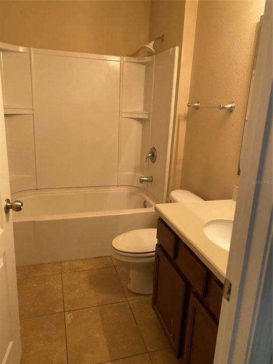 最近租的: $2,200 (4 贝兹, 2 浴室, 1798 平方英尺)