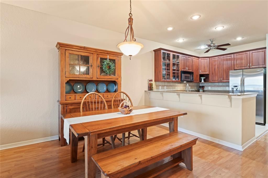 Active With Contract: $424,900 (3 beds, 2 baths, 1958 Square Feet)