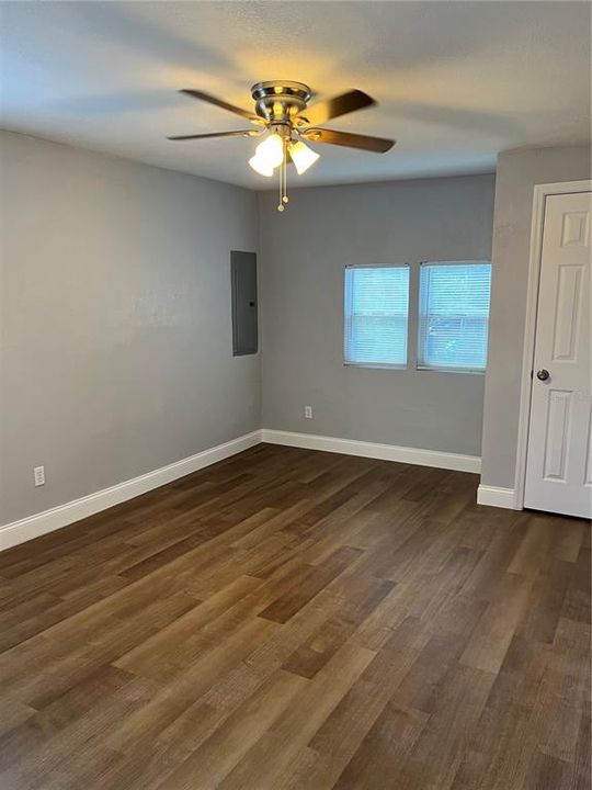 Recently Sold: $150,000 (3 beds, 1 baths, 1014 Square Feet)