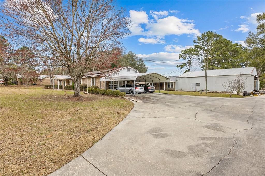 Recently Sold: $450,000 (3 beds, 3 baths, 3401 Square Feet)