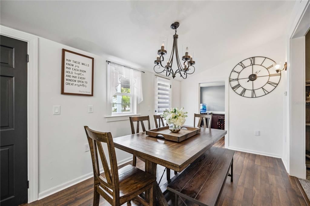 For Sale: $435,000 (3 beds, 2 baths, 1693 Square Feet)