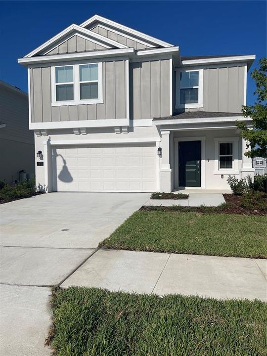 Recently Sold: $389,575 (5 beds, 2 baths, 2215 Square Feet)