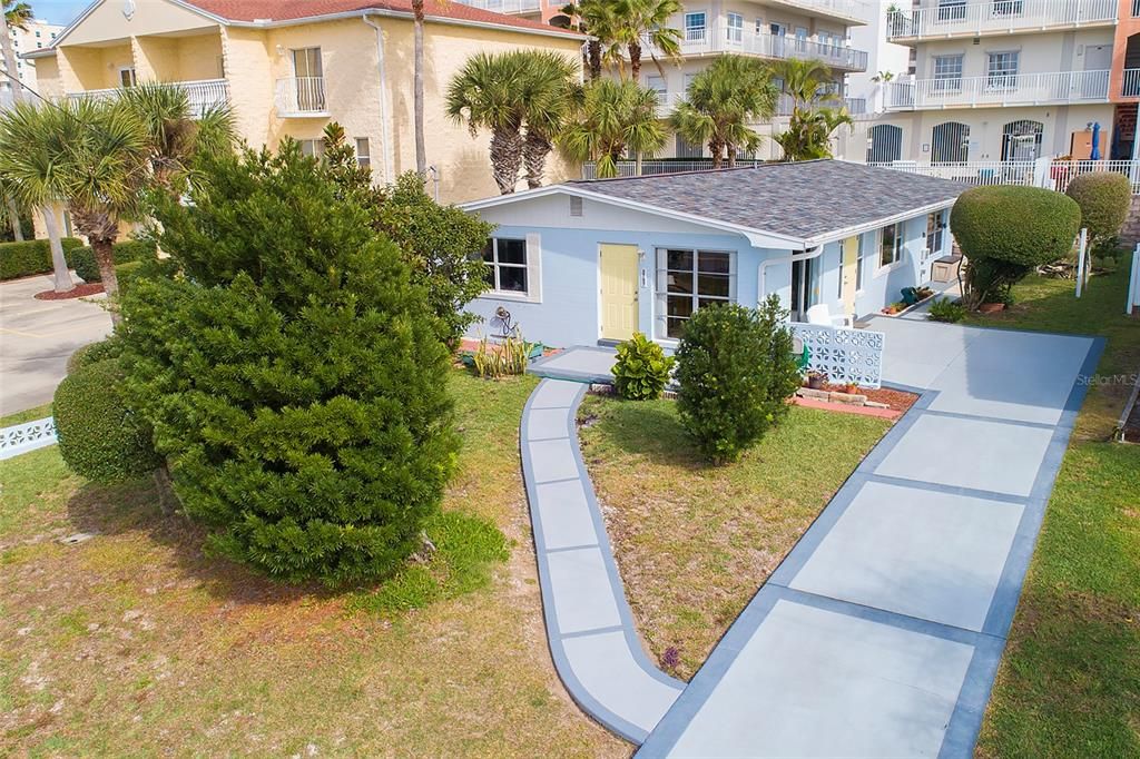 Recently Sold: $345,000 (2 beds, 1 baths, 1254 Square Feet)