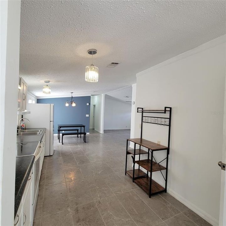 For Sale: $171,900 (3 beds, 2 baths, 1248 Square Feet)