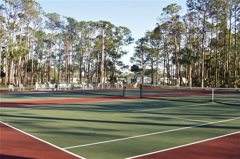 For Sale: $5,000 (0.10 acres)