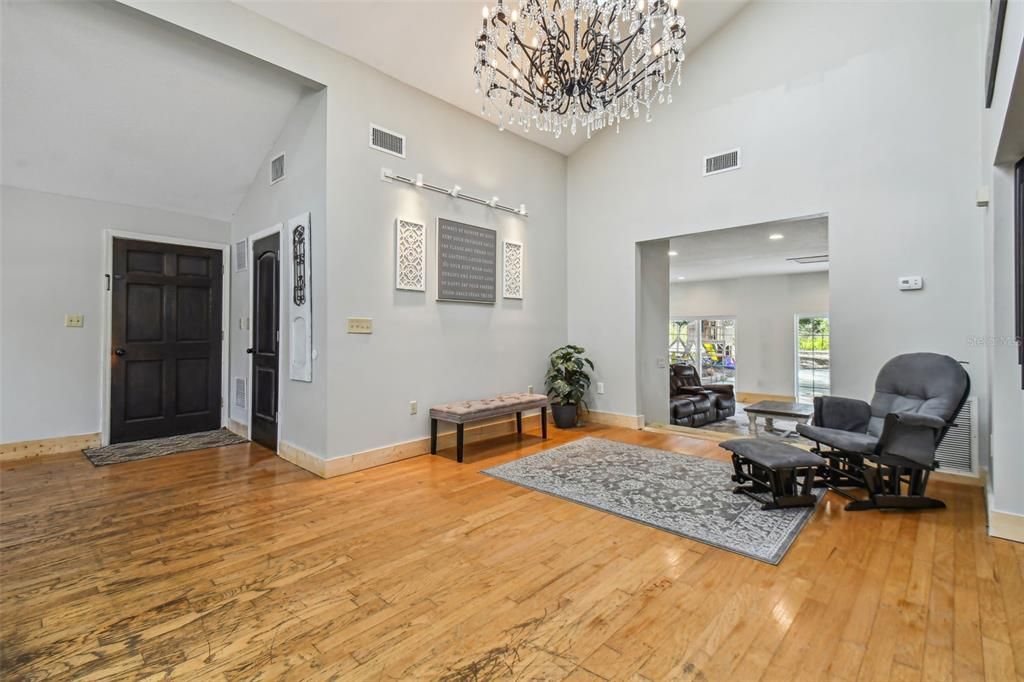 Recently Sold: $599,000 (5 beds, 3 baths, 3002 Square Feet)